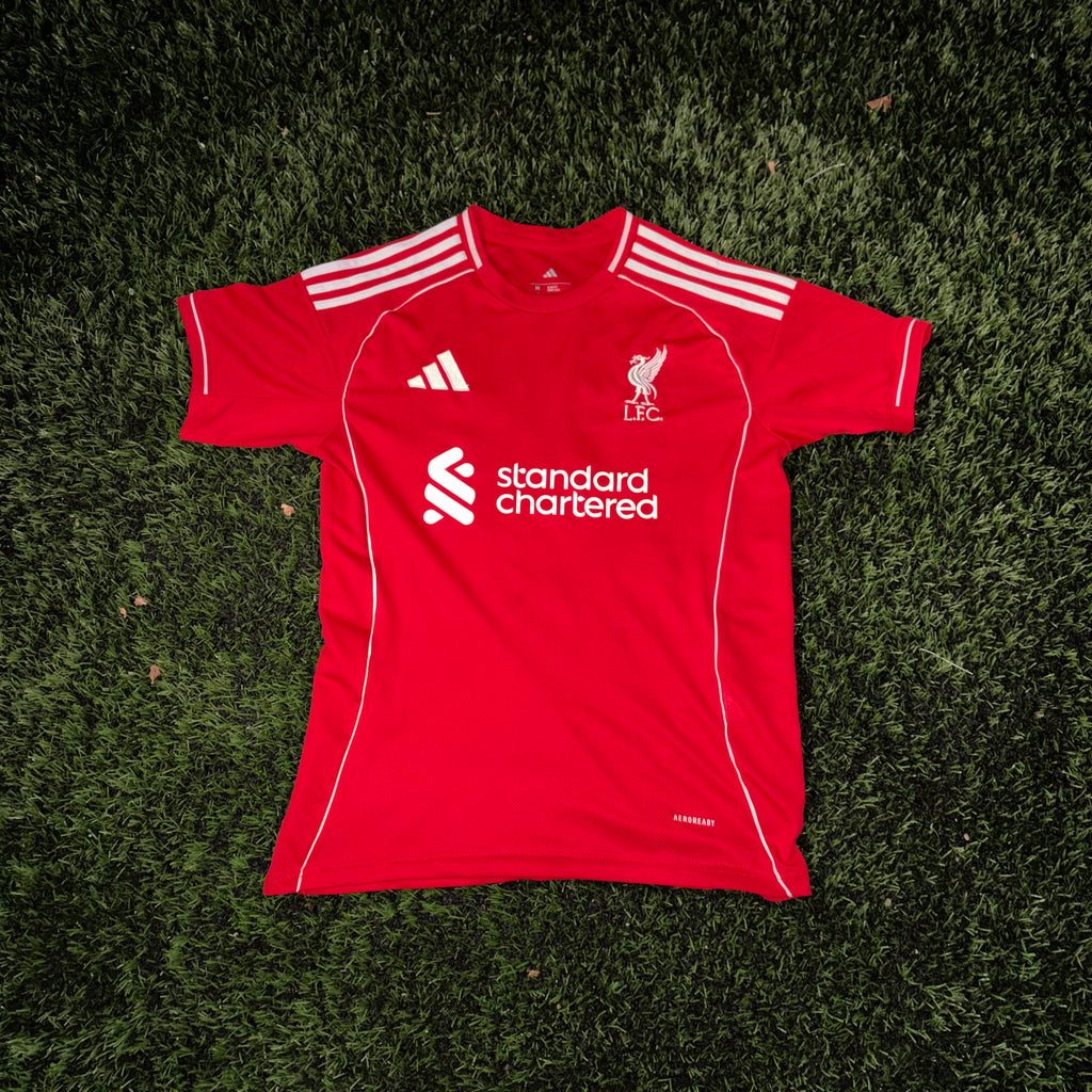 Liverpool 25/26 home kit