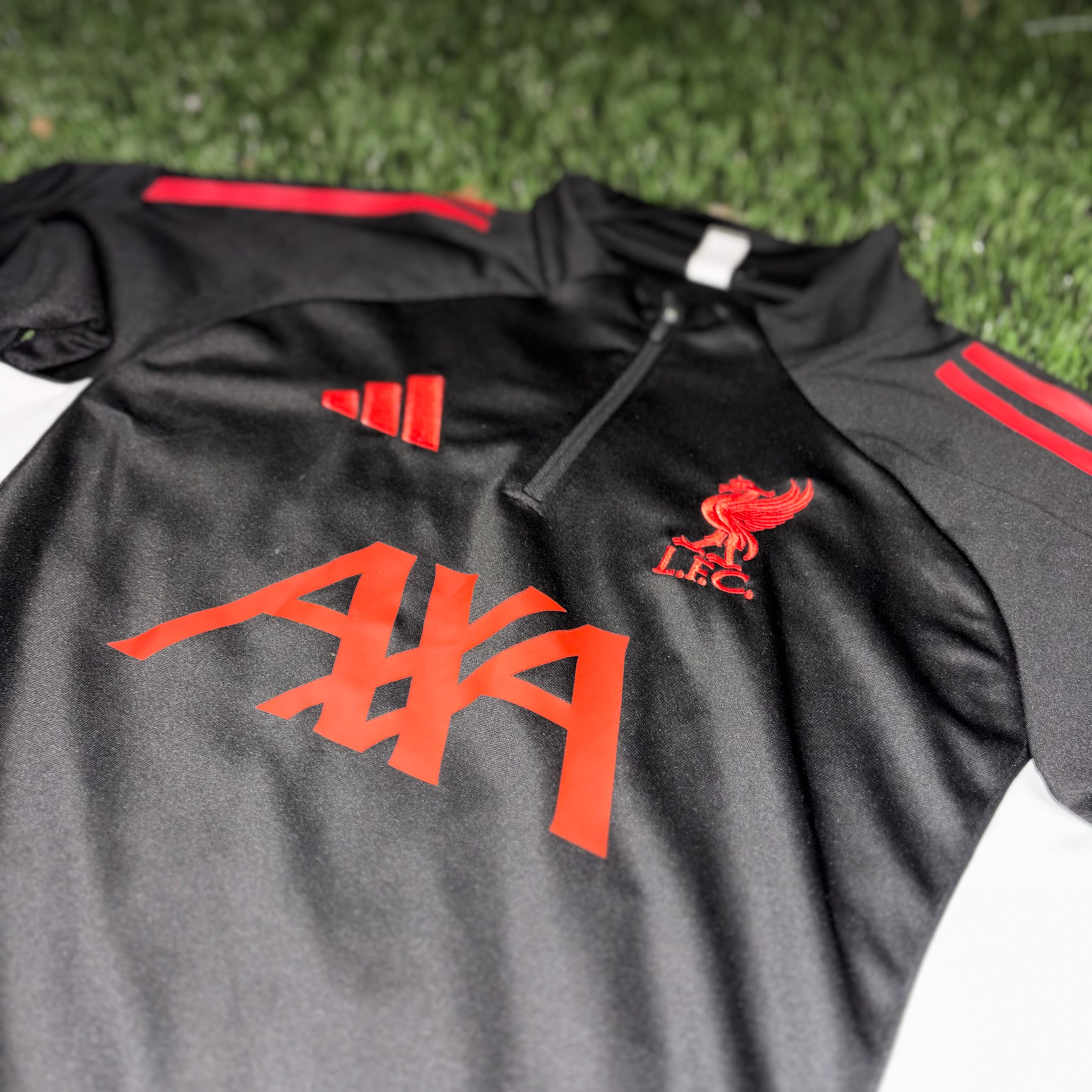 Liverpool 25/26 tracksuit