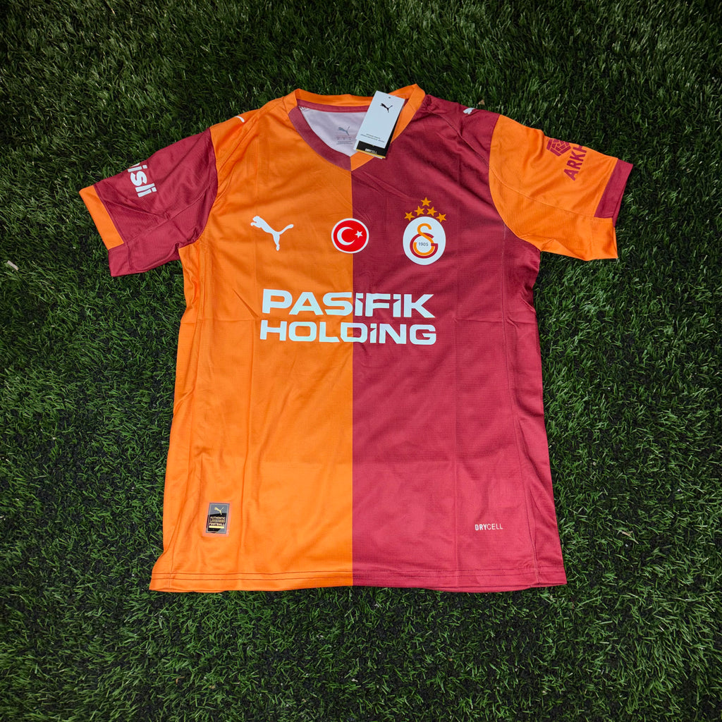 Galatasaray 25/26 home kit
