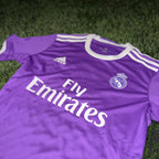Real Madrid 16/17 third kit
