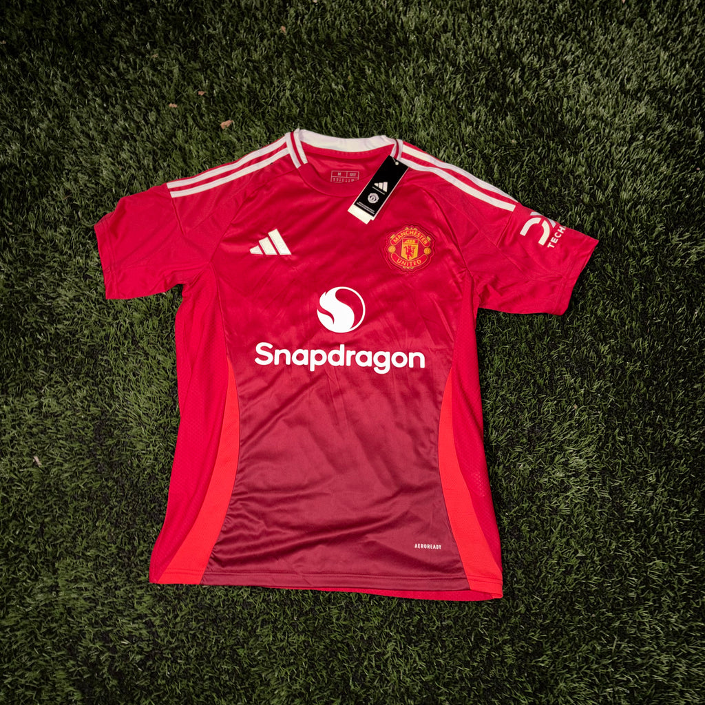 Manchester United home kit 24/25